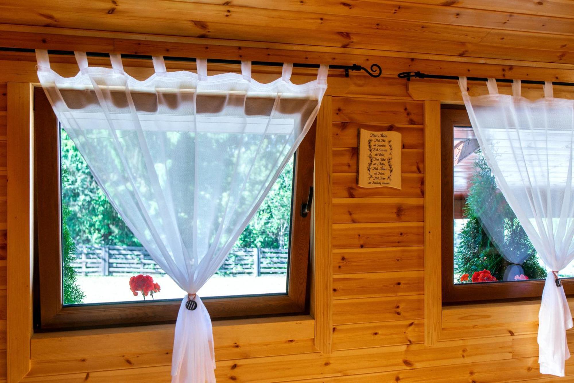 Vivien Vendeghaz Villa Borzont Ngoại thất bức ảnh
