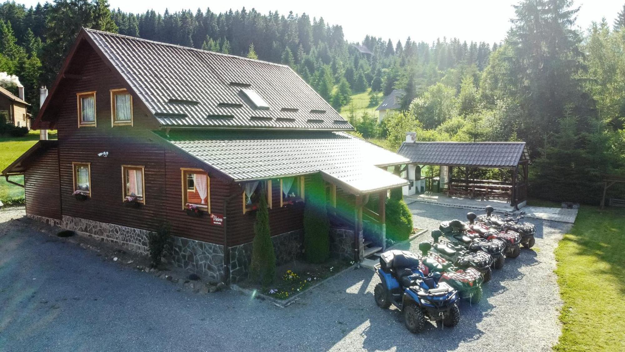 Vivien Vendeghaz Villa Borzont Ngoại thất bức ảnh